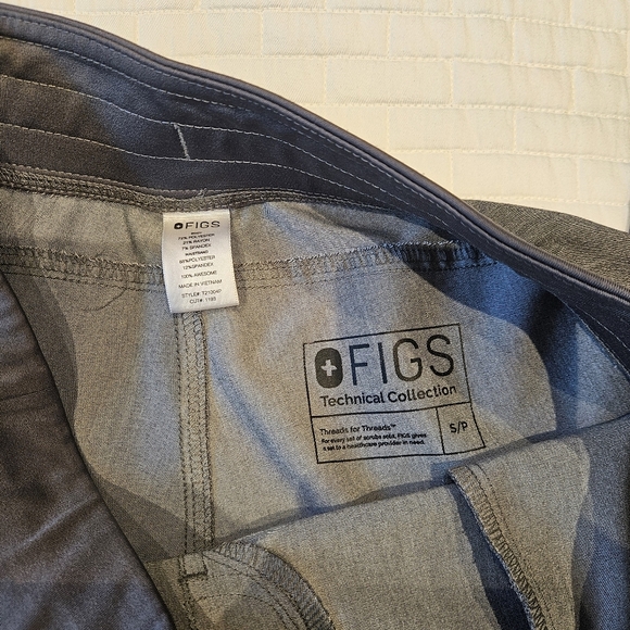 FIGS Kade Cargo Scrub Pants Womens Size Small Gray Teal Drawstring EUC - Picture 4 of 8